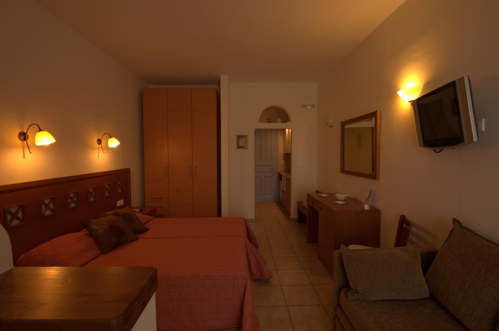 Apartahotel Summer Time - Tinos 3*