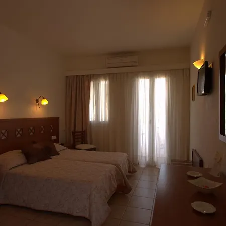 Summer Time - Tinos Apartments Agios Sostis (Tinos) Room photo